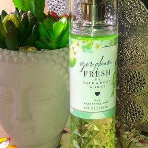 Bath and bodyworks Gingham Fresh body spray